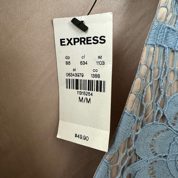 NEW* EXPRESS Pastel Blue Floral Lace Crochet Keyhole Top | Medium - Picture 4 of 7